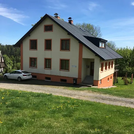 Jestřabí V Krkonoších Apartamento *